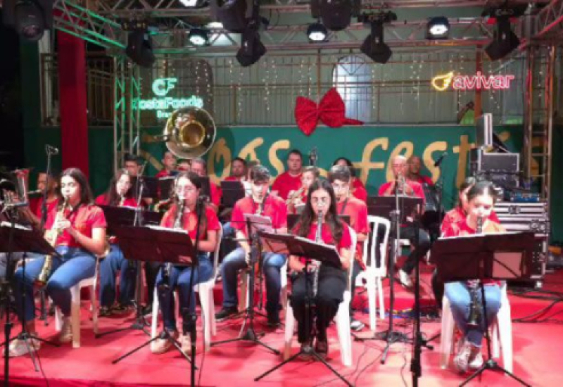 Natal Luz e Memórias - Banda Lira Monsenhor...