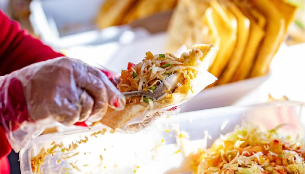 Hoje é dia de quê? É dia de Feirinha Cultural Gastronômica de São Sebastião do Oeste.