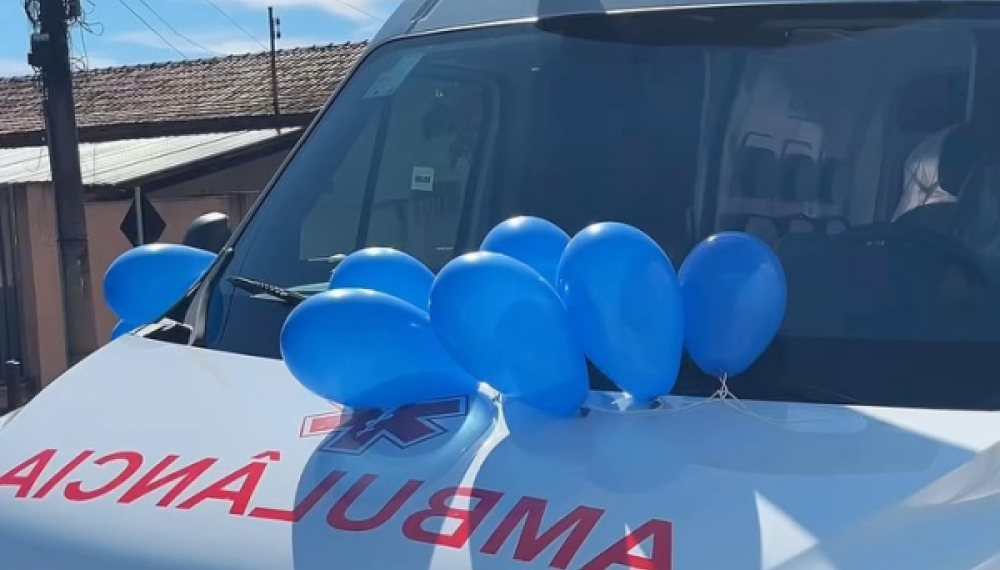 Por meio de emenda parlamentar federal, a Saúde de São Sebastião do Oeste recebeu uma ambulância modelo UTI móvel, 0 KM.